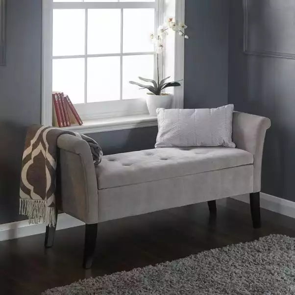 GFW Balmoral Silver Chenille Window Seat - Image 3