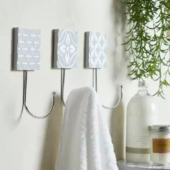 Dunelm Geo Tile Grey Diamond Hook