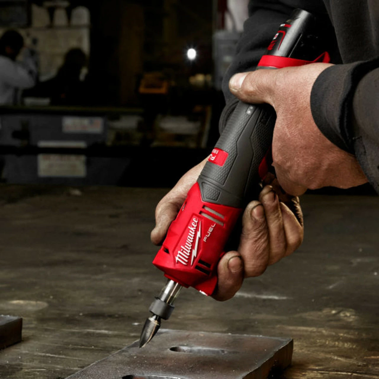 Milwaukee M12 FDGS-0 12V Fuel Straight Die Grinder (Body Only) - Image 3